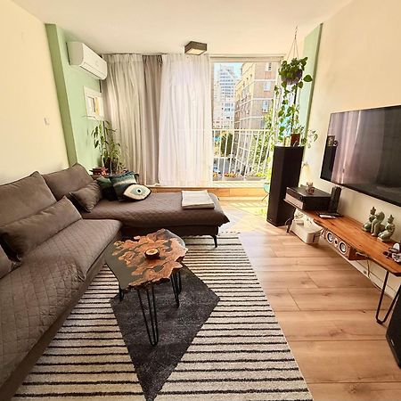 High-End Apartment , With A Private Parking And An Elavator Tel Aviv Eksteriør bilde